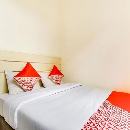 Oyo 2554 Hotel Arimbi Lama Dewi Sartika Бандунг Экстерьер фото