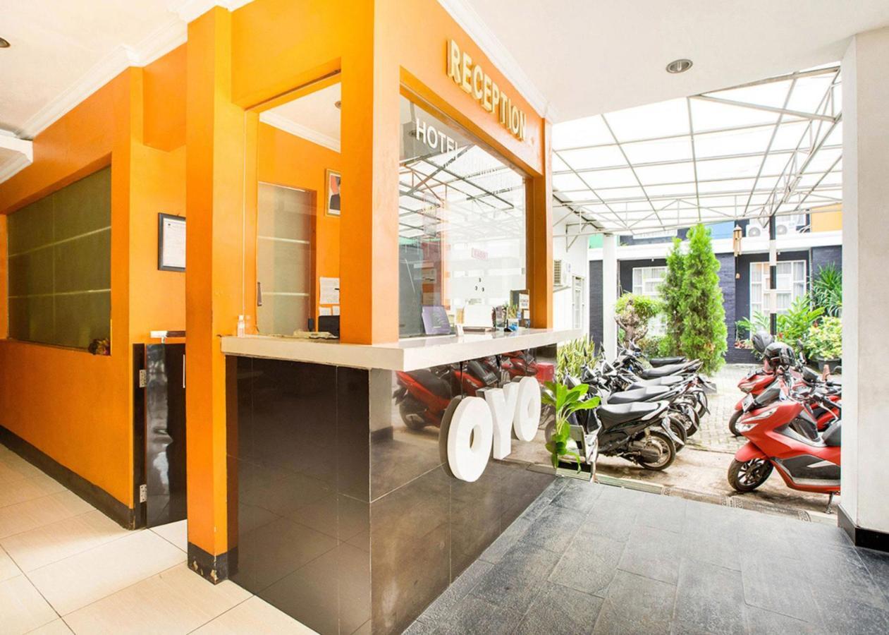 Oyo 2554 Hotel Arimbi Lama Dewi Sartika Бандунг Экстерьер фото