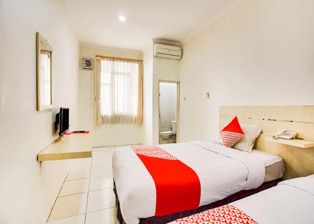 Oyo 2554 Hotel Arimbi Lama Dewi Sartika Бандунг Экстерьер фото