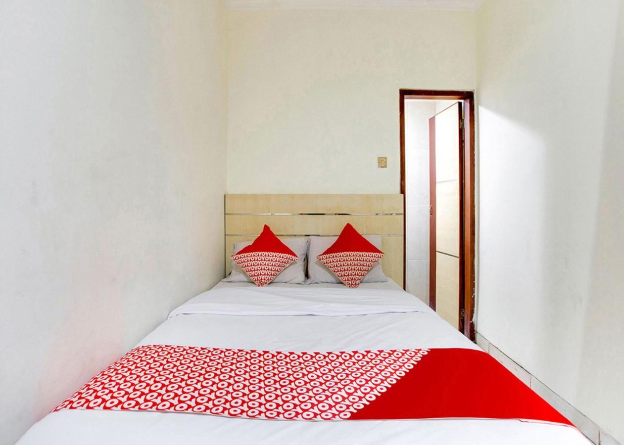 Oyo 2554 Hotel Arimbi Lama Dewi Sartika Бандунг Экстерьер фото